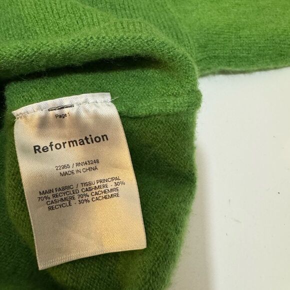 Reformation Idan Cropped Cashmere Crew Sweater - Picture 16 of 16